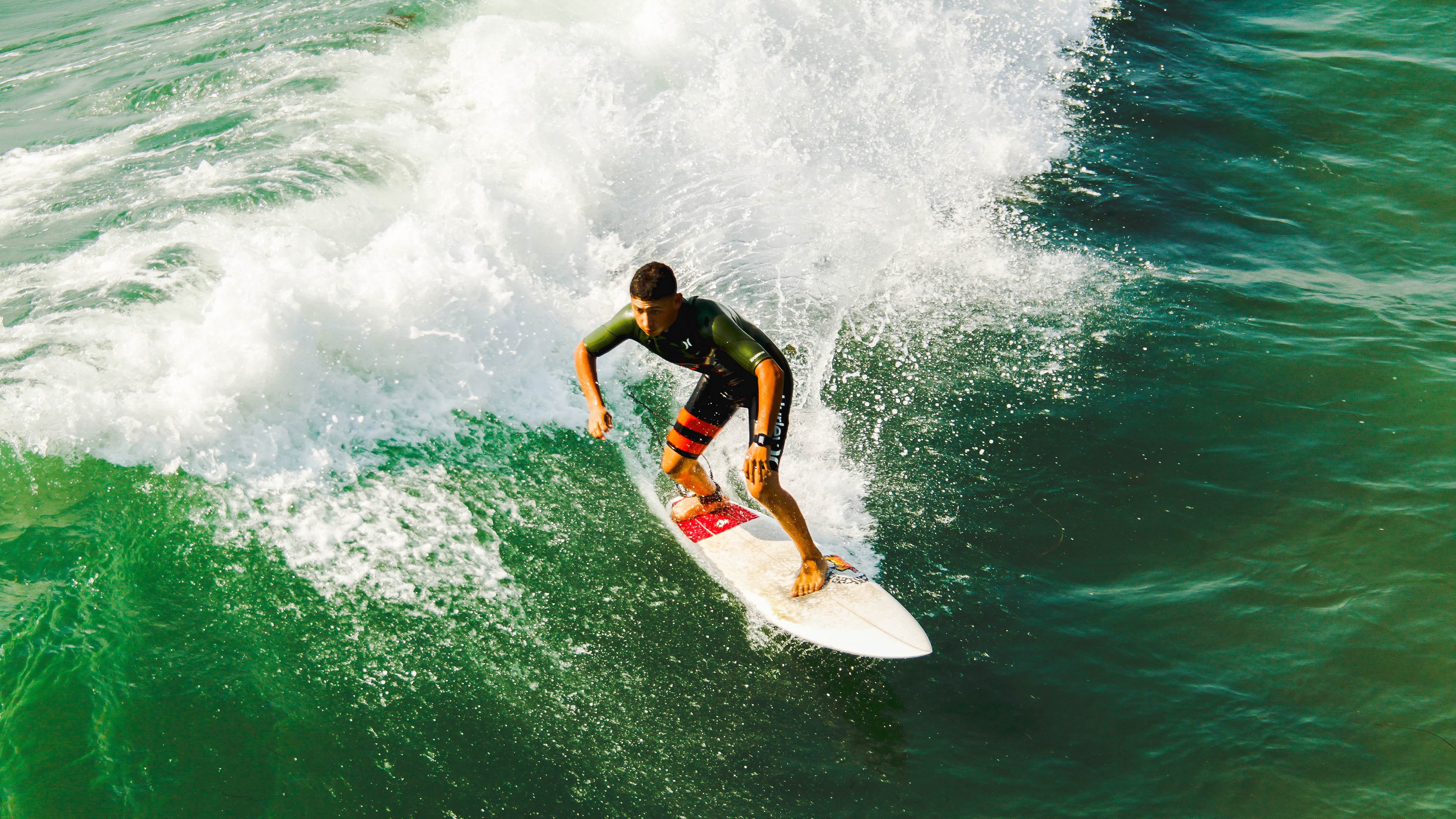 《Uzi：从无名到传奇，电竞梦想永不止步》，uzi在电竞圈的地位