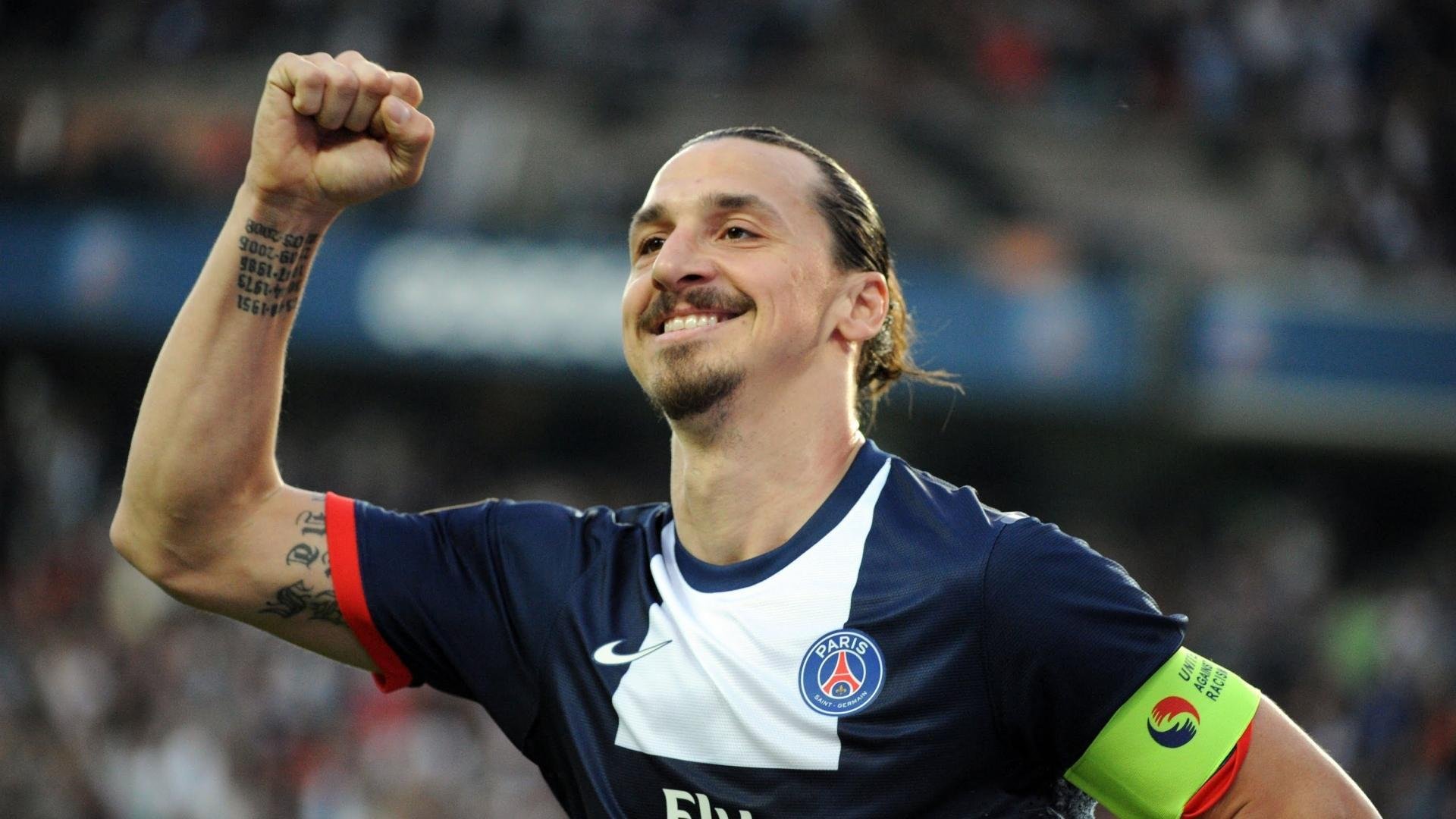 开云体育在线-德甲著名教练换帅，战术调整引关注，德甲球员撞教练